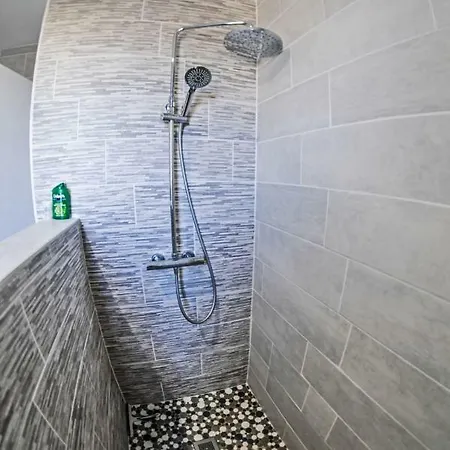 Loujade Maison 3 à En Belin - Proche Circuit 24h Du Mans Appartement *